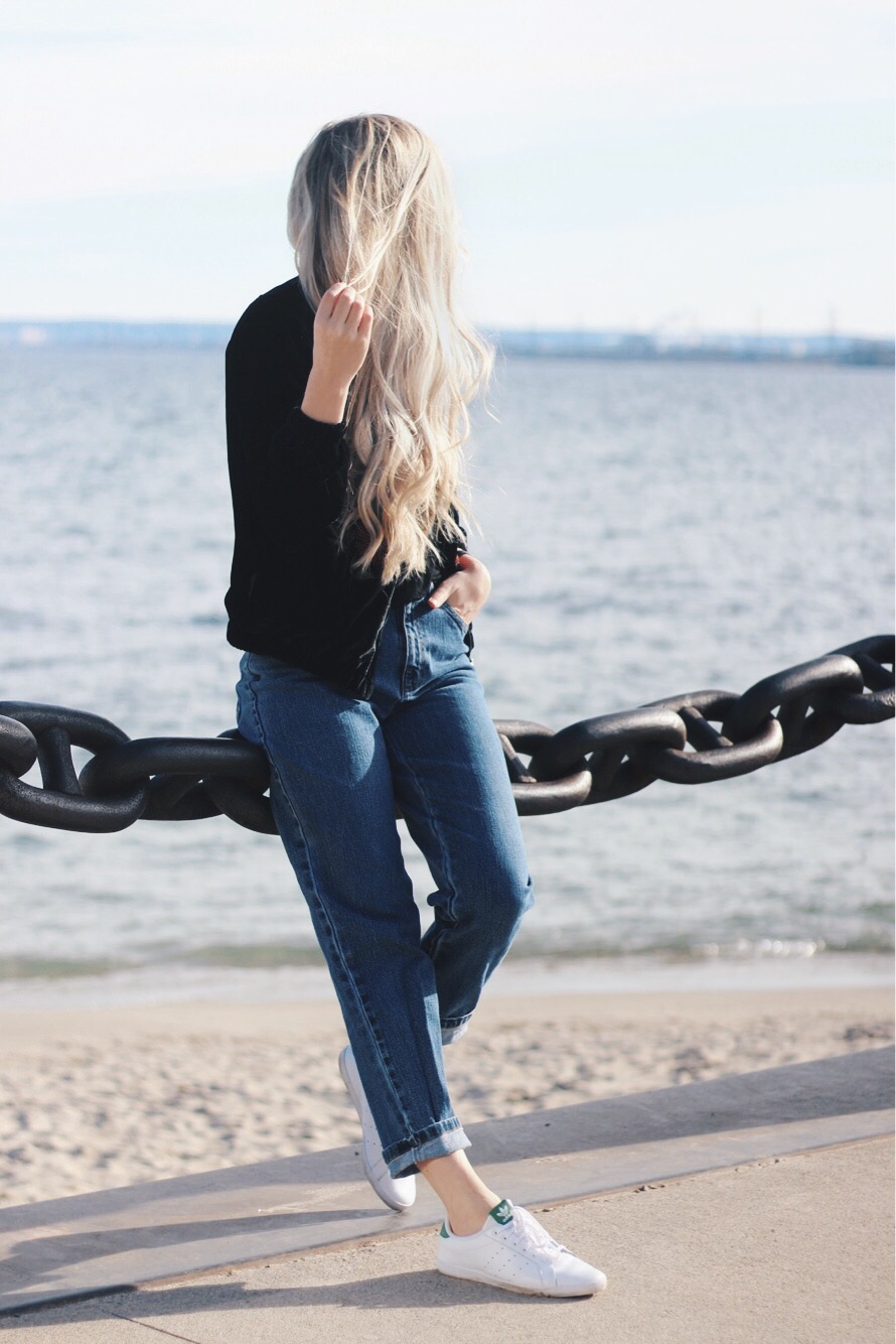 The best Spring Trend - Velvet & Embroidery - Alex Gaboury