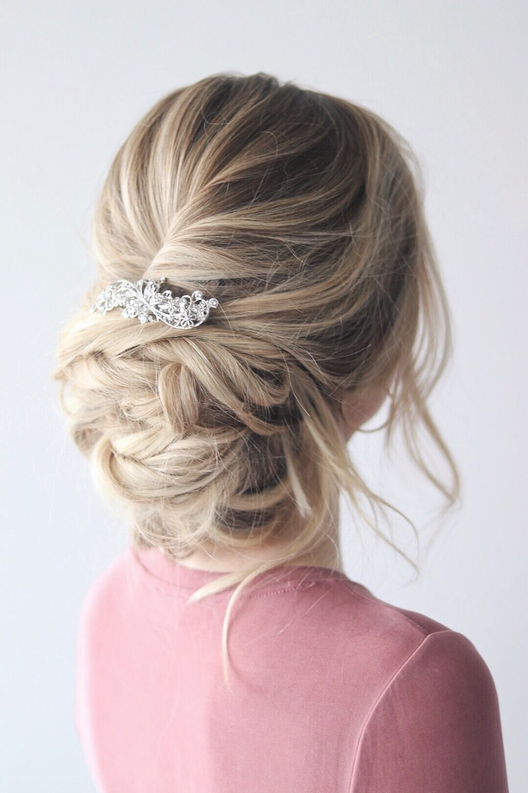 Messy Updo Tutorial, Alex Gaboury