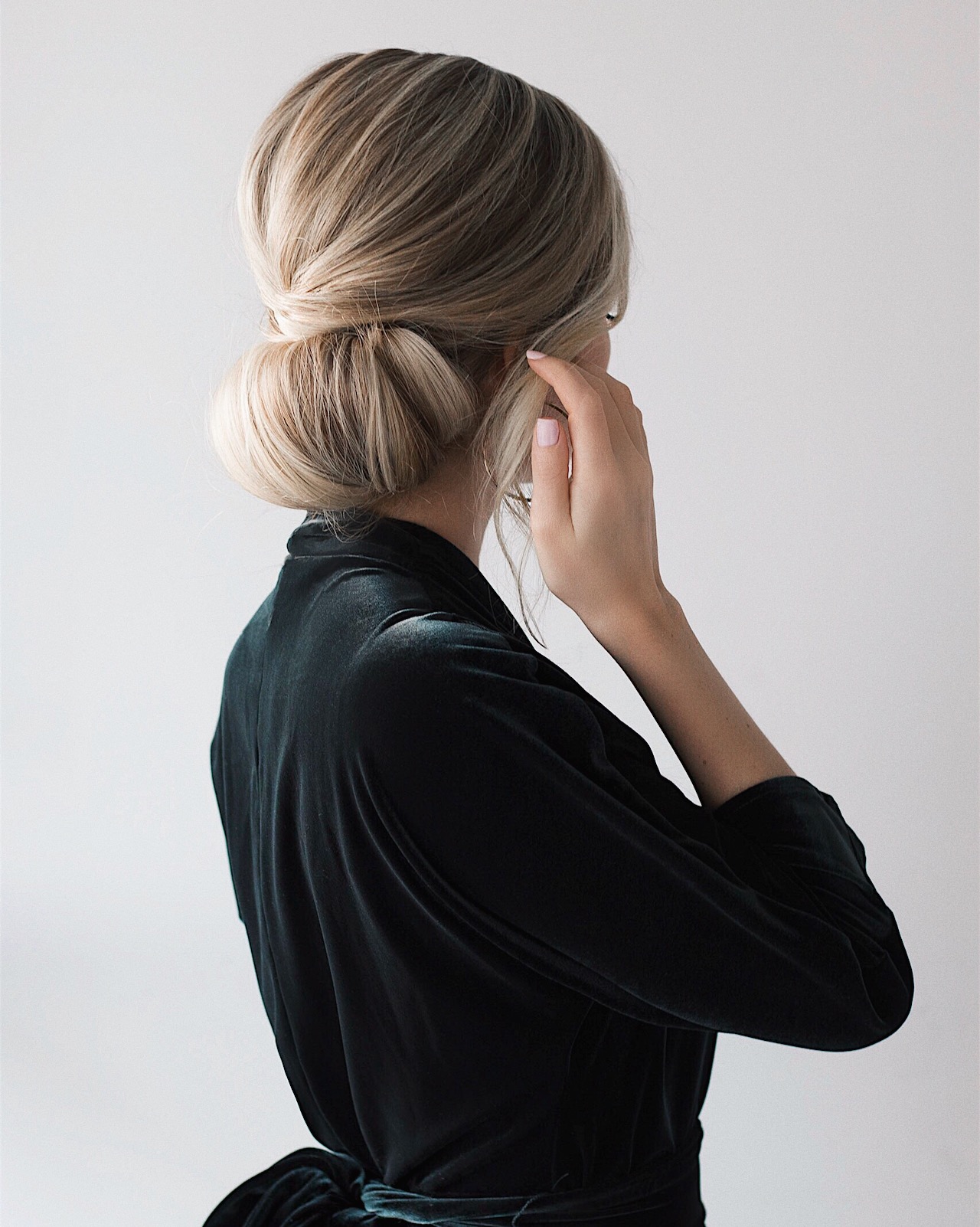 Simple Updo Hair Tutorial | www.alexgaboury.com