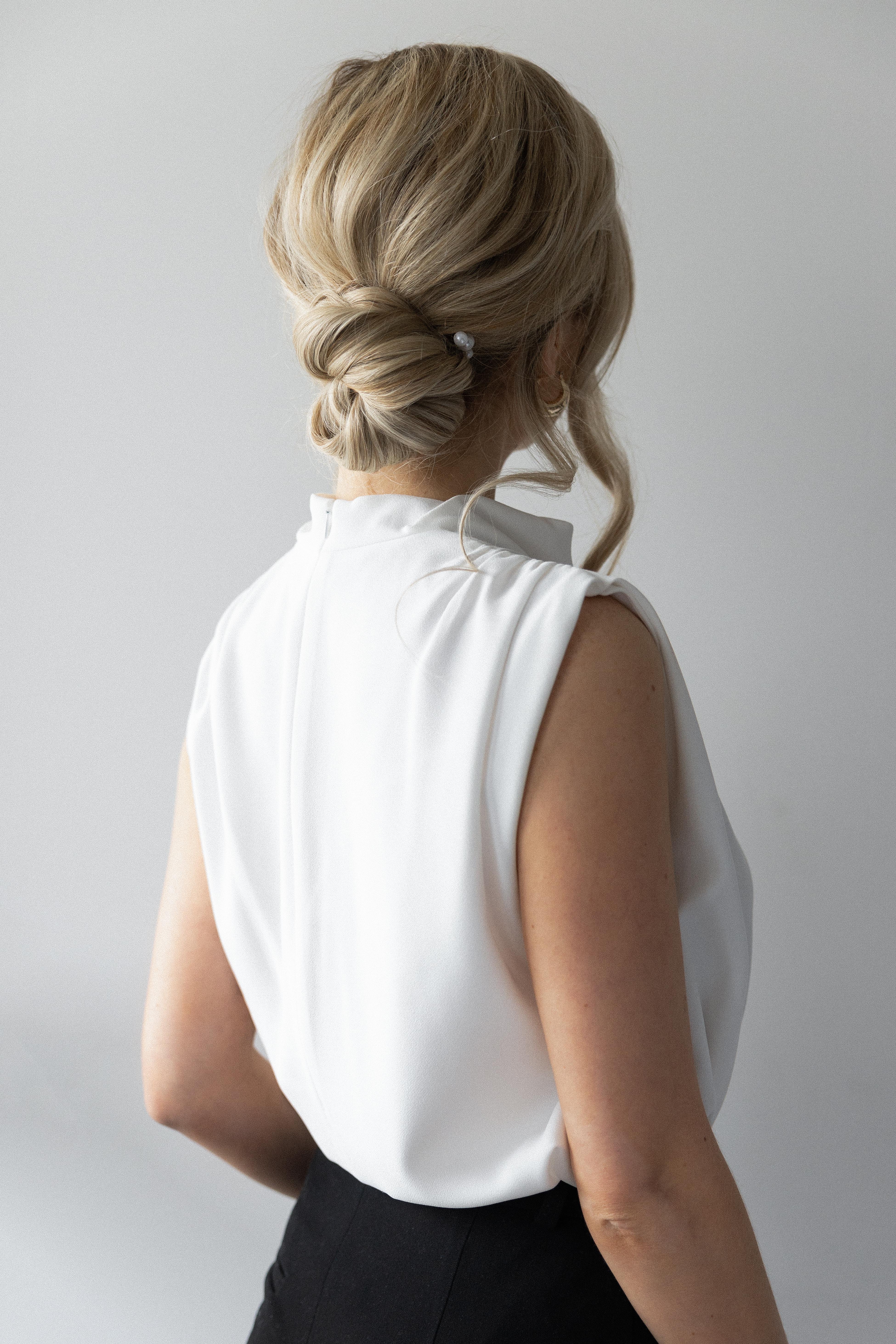 Cute & Easy Updo Hairstyle for Long & Medium Hair | www.alexgaboury.com