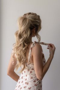 EASY VOLUMINOUS PONYTAIL HAIRSTYLE FOR SUMMER 2021  Alex Gaboury