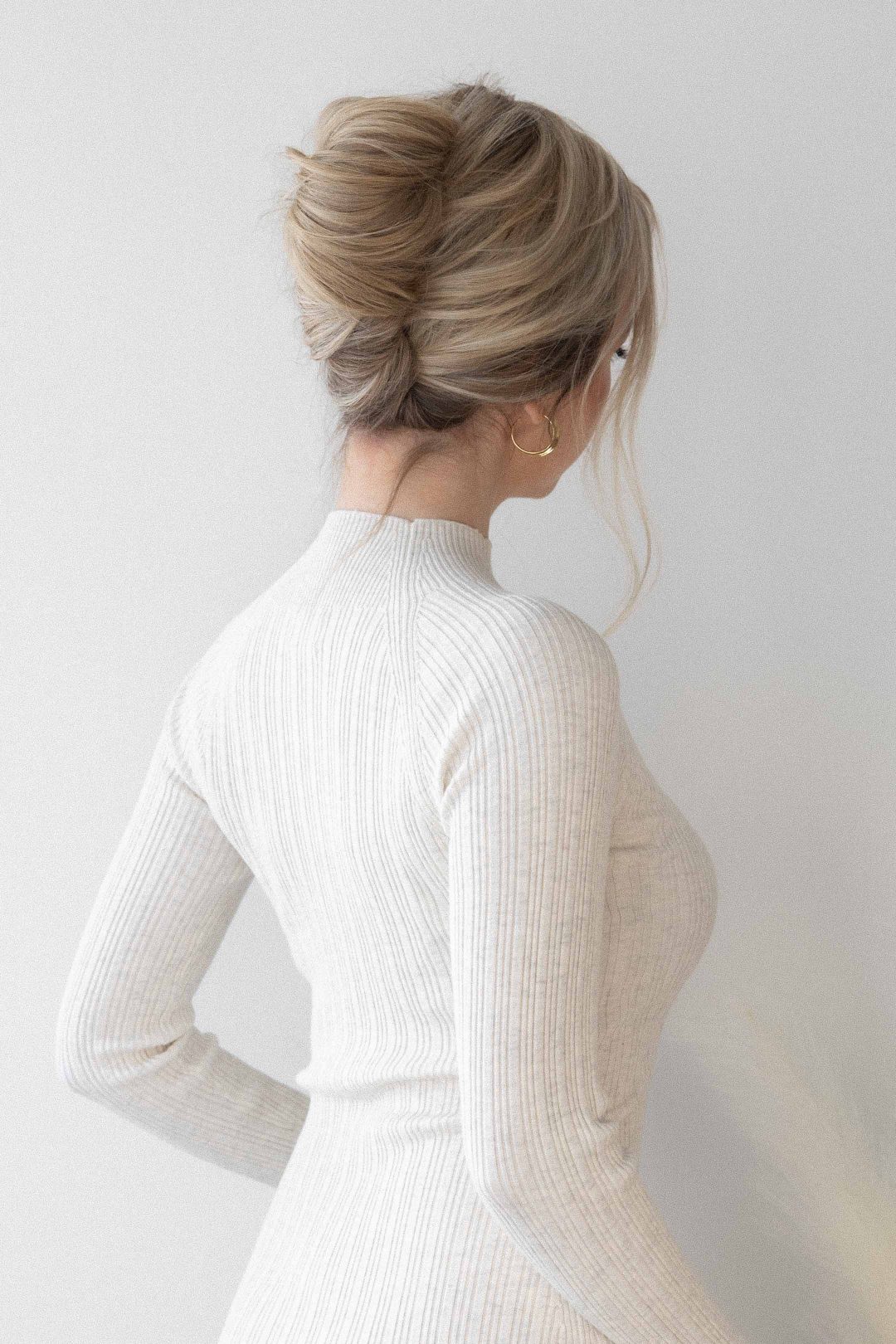 60 Second French Twist Hair Tutorial for Long Hair Alex Gaboury