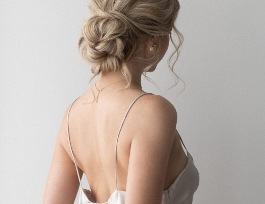 How to: EASY Messy Updo Hair Tutorial for Long Hair - Medium Length Hair
