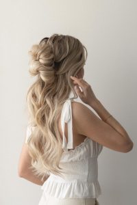 EASY HALF UP UPDO HAIRSTYLE + TUTORIAL | Perfect for long hair - medium hair lengths