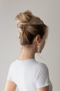 Claw Clip Tutorial | Easy Hairstyle + Video