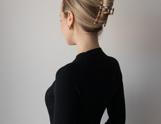 Learn how to style your hair with a claw clip in this easy hair tutorial, perfect for medium and long hair!