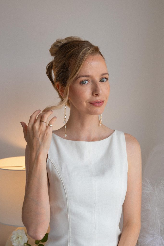 How to Style a French Twist | Easy Updo Hairstyle for Weddings, Proms, or Everyday