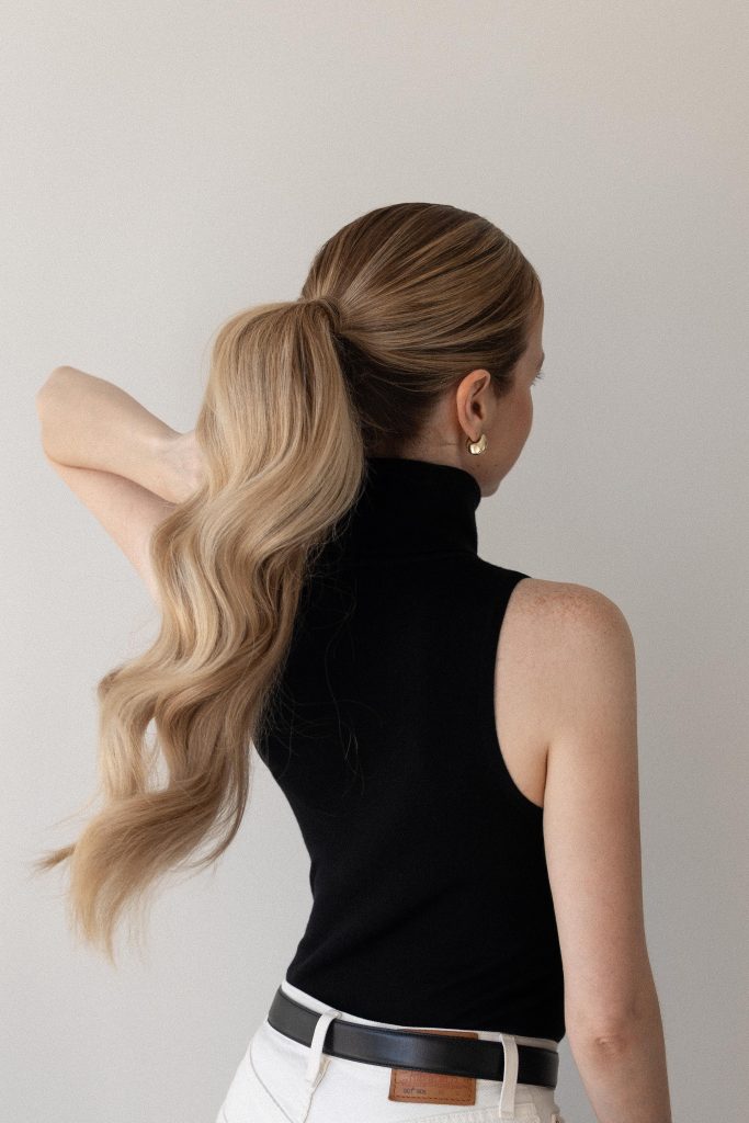 Easy and Quick Ponytail Style - hairstyles for the week