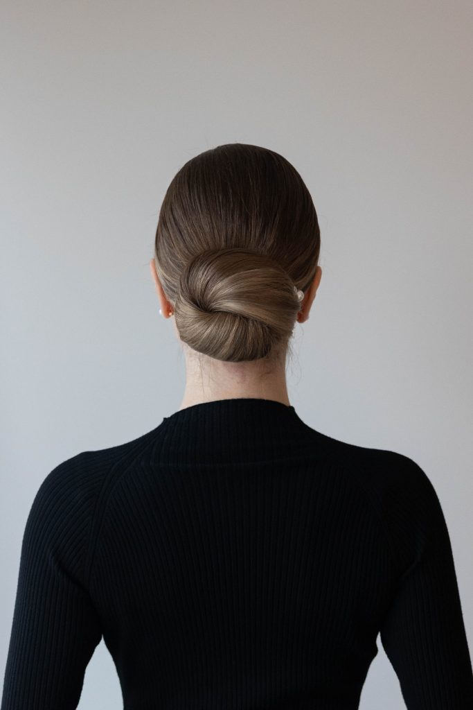 How to simple updo hair tutorial